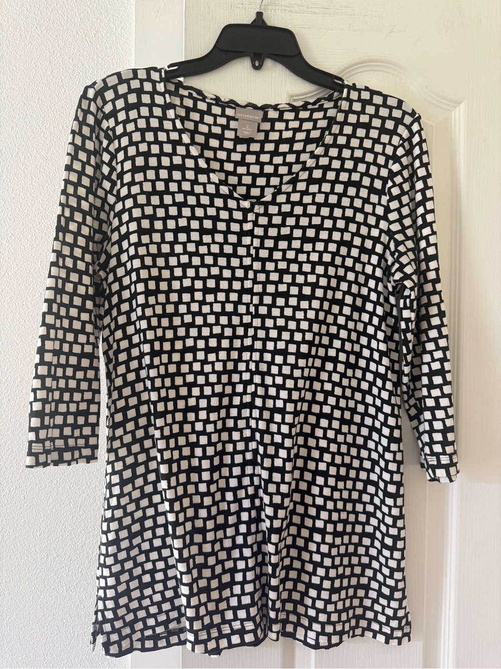 Chico’s Size 2 Black White Pima Cotton Tunic Top Geometric Print 3/4 Sleeve